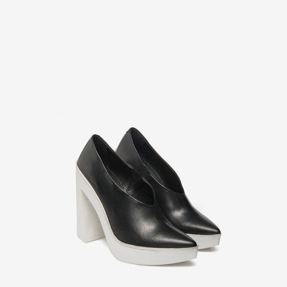 Decollete Black on White Rubber - Picture 1 of 7